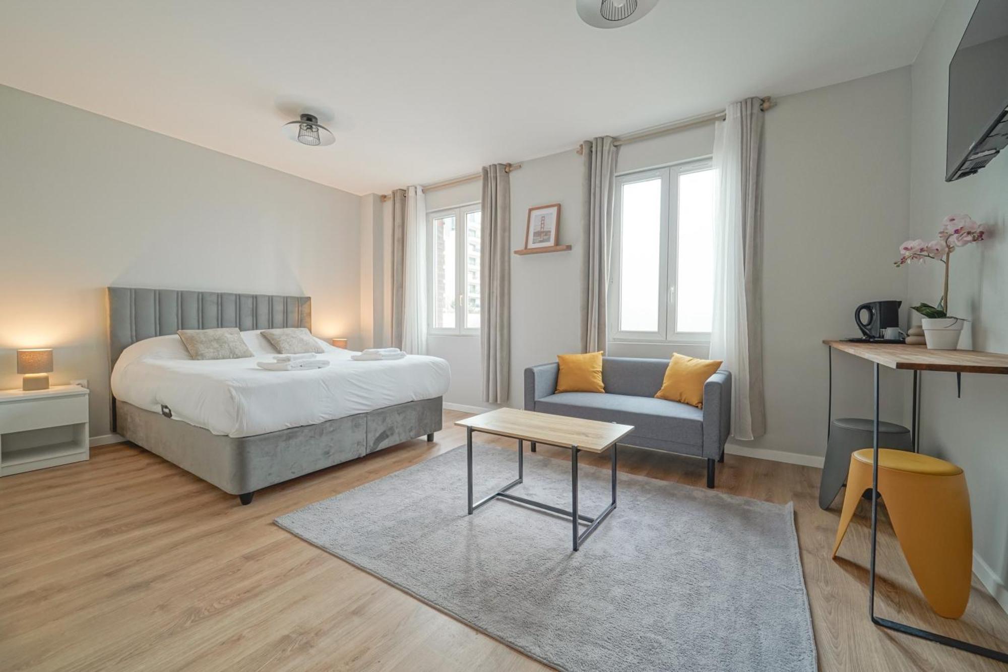 Trianon Saint Ouen 호텔 외부 사진