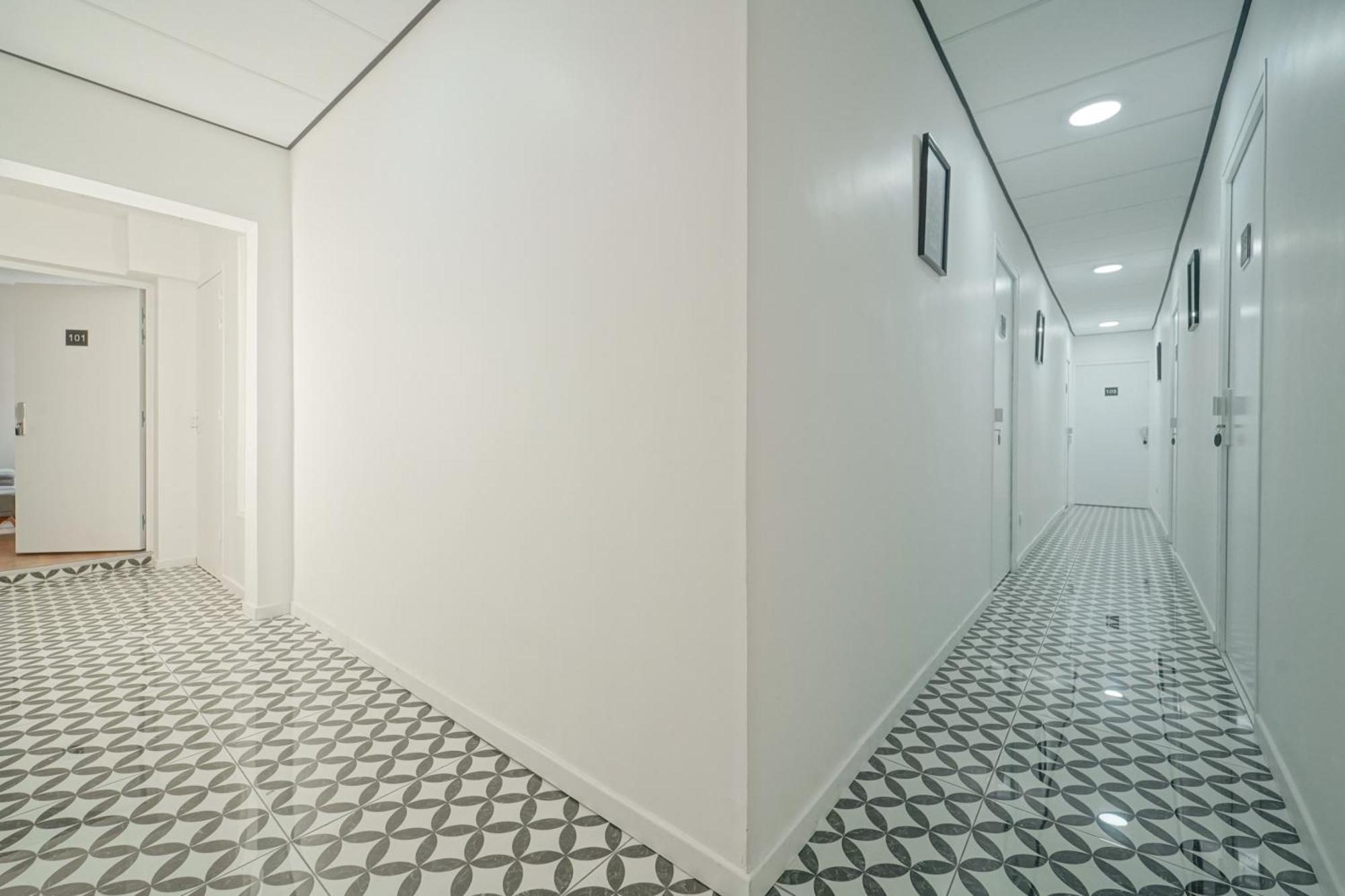 Trianon Saint Ouen 호텔 외부 사진